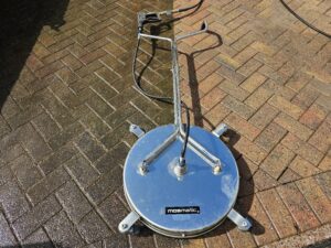 Block paved driveway pressure washing - What a difference